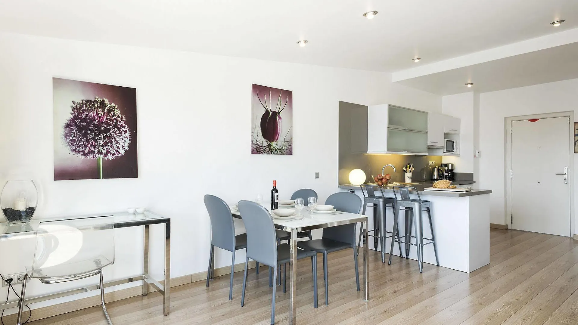 Aspasios Las Ramblas Apartments Barcelona